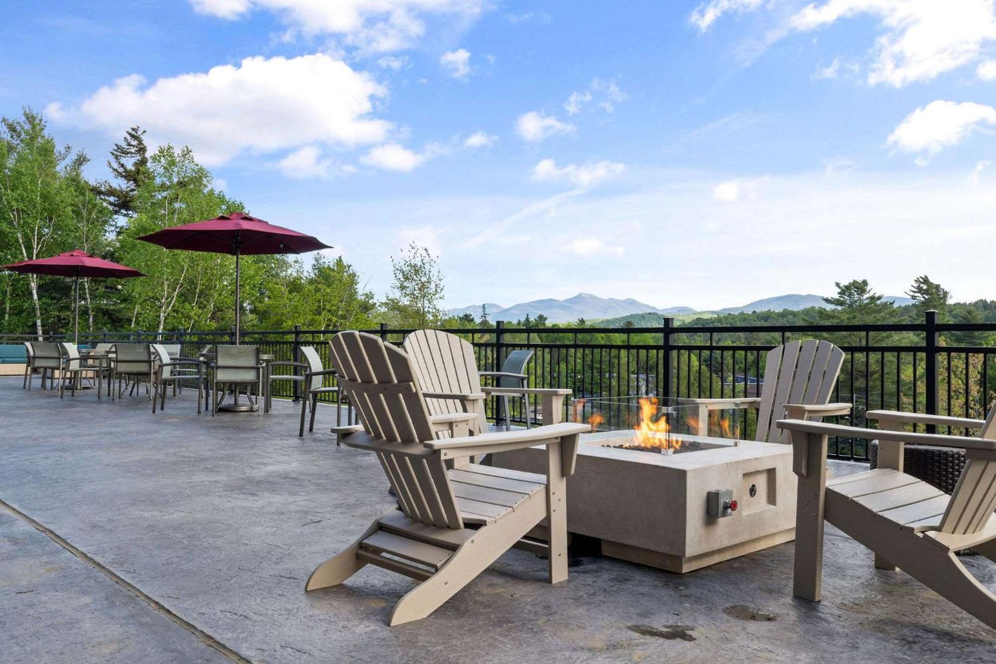 Cambria Hotel Lake Placid - Lakeside Resort Exterior foto