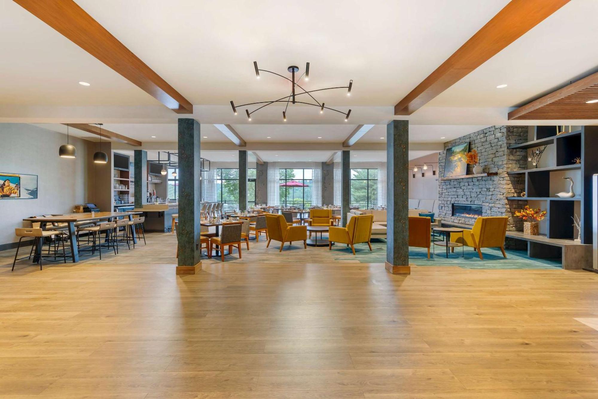 Cambria Hotel Lake Placid - Lakeside Resort Exterior foto